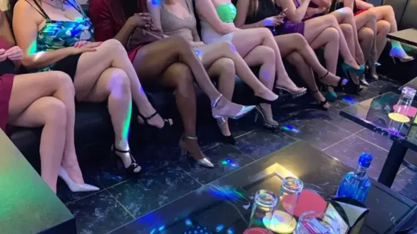 ホットレッグス（HOT LEGS）